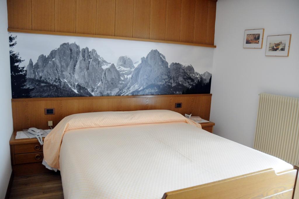 Hotel Garni Soreie Поца ди Фаса Екстериор снимка