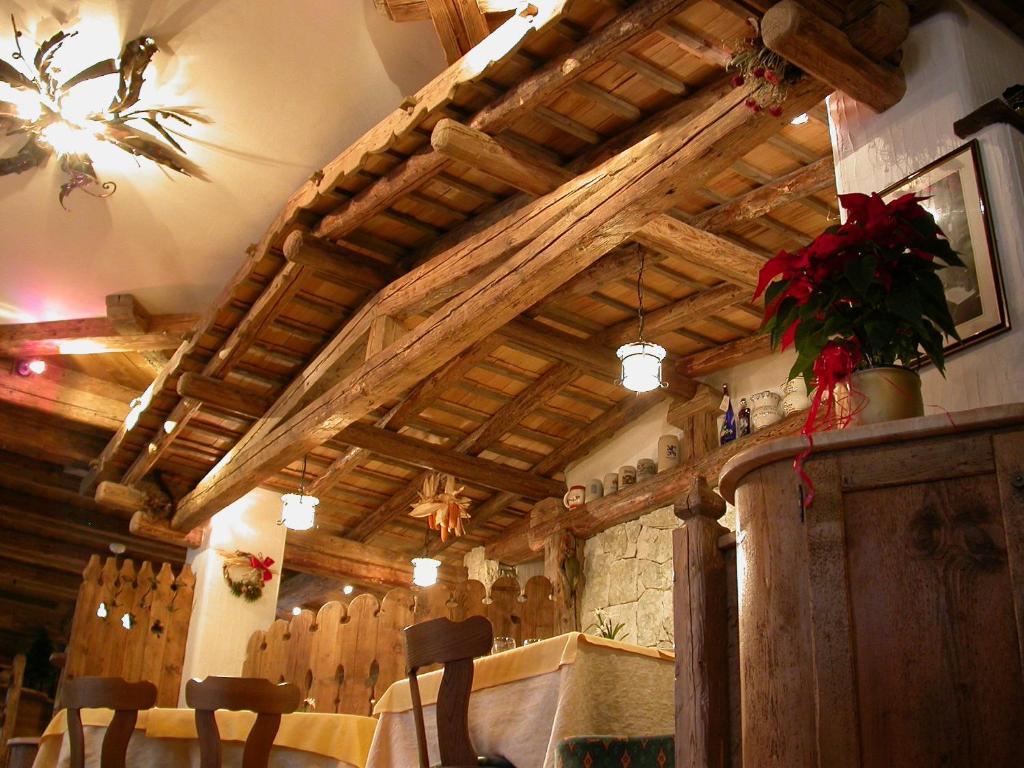 Hotel Garni Soreie Поца ди Фаса Екстериор снимка